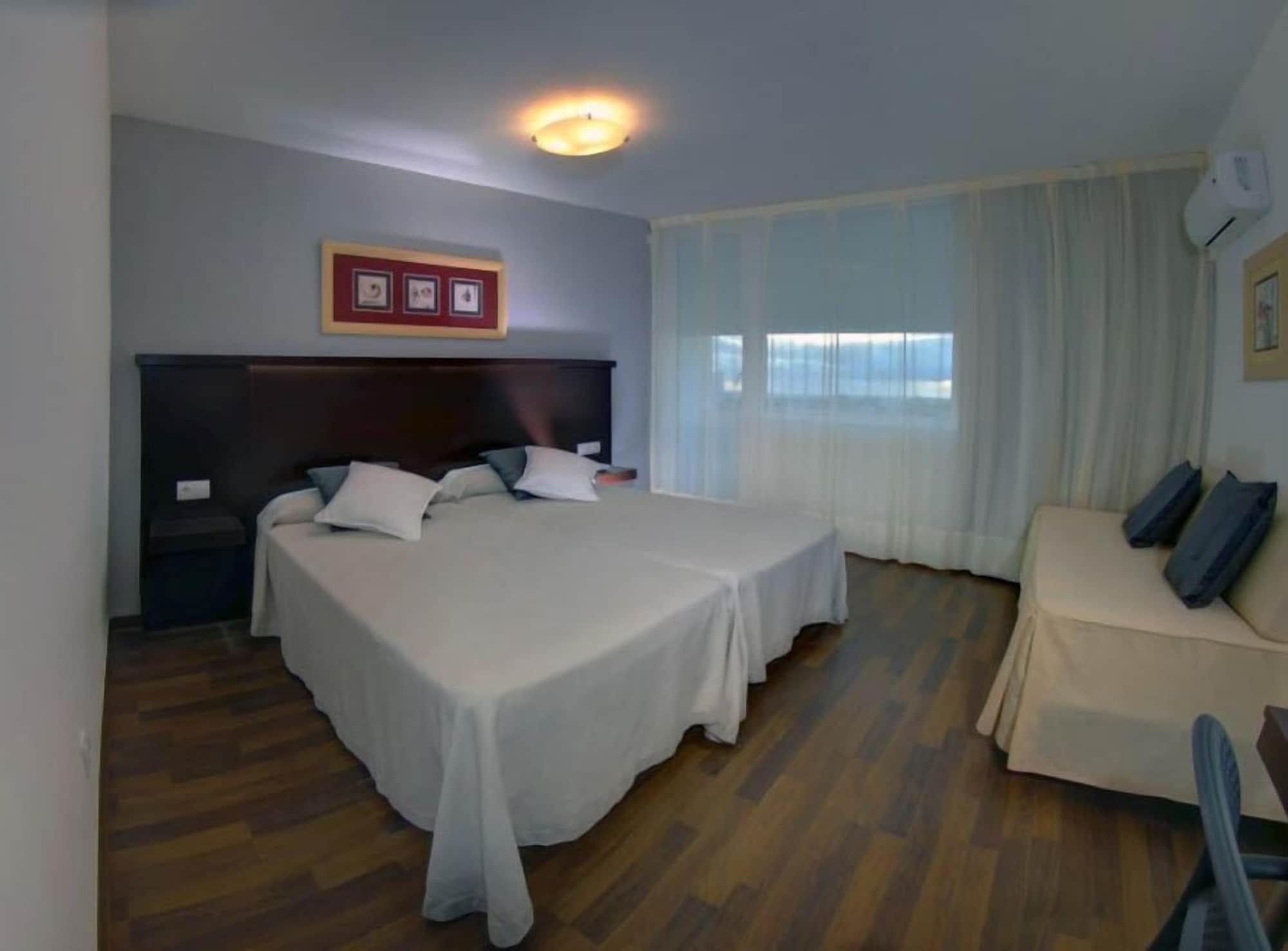 Ohtels Carabela Beach&golf Hotel 4*